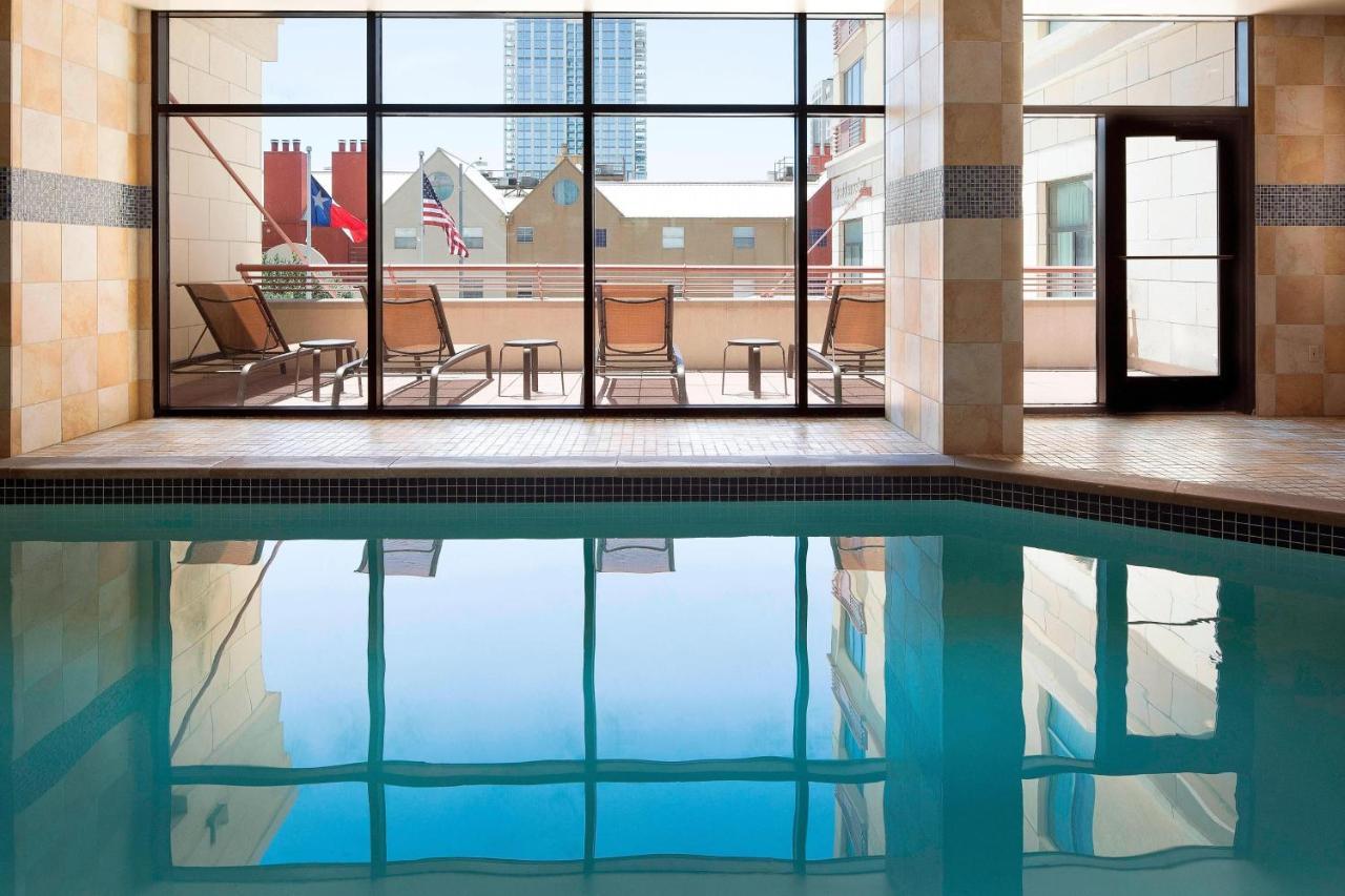 Courtyard Austin Downtown/Convention Center Otel Dış mekan fotoğraf